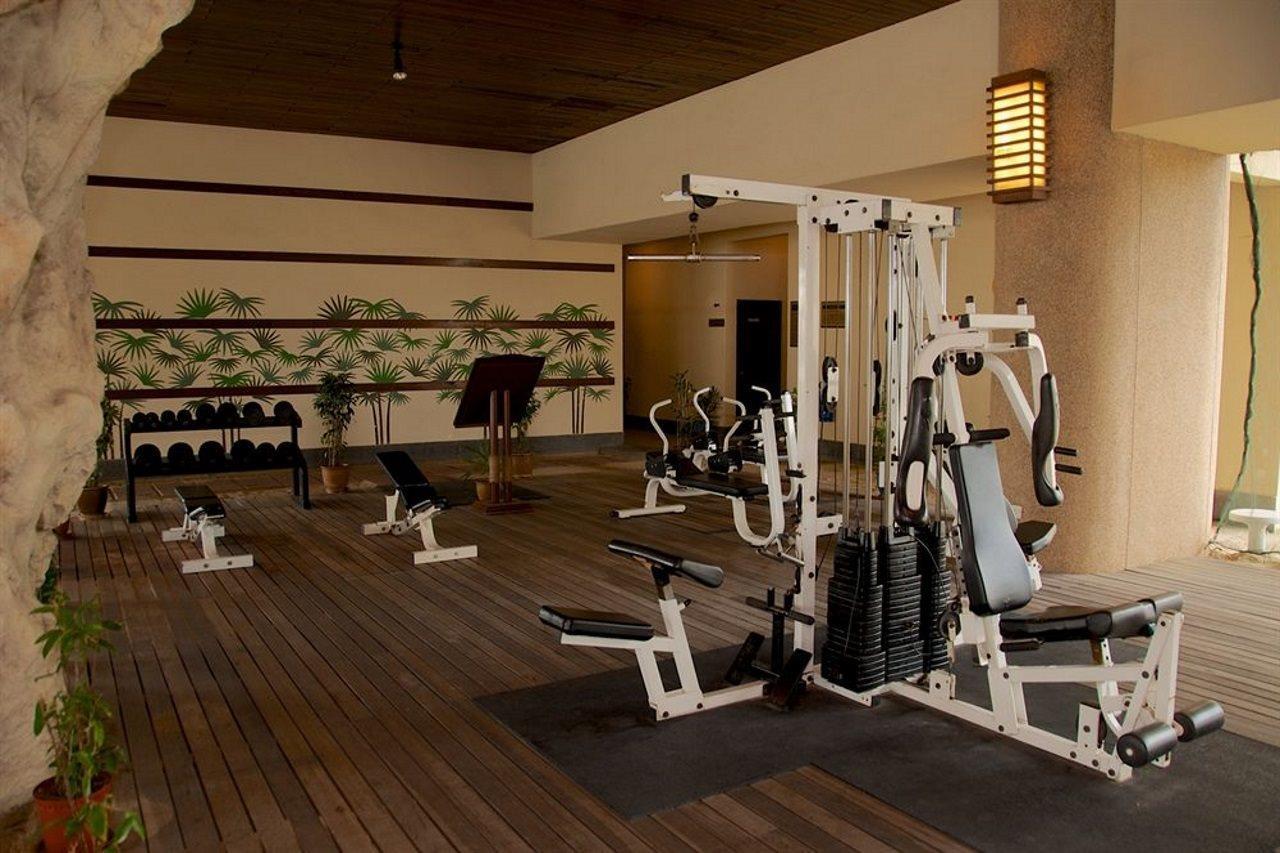 Ascott Gurney Penang Hotel George Town  Kültér fotó The gym at the Taj Bengal